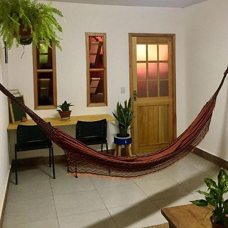 Casinha Aconchegante No Centro De Bonito I Tv, Ar-Condicionado, Bicicletas, Rede, Cozinha E Wi-Fi 20Mb Villa Bagian luar foto