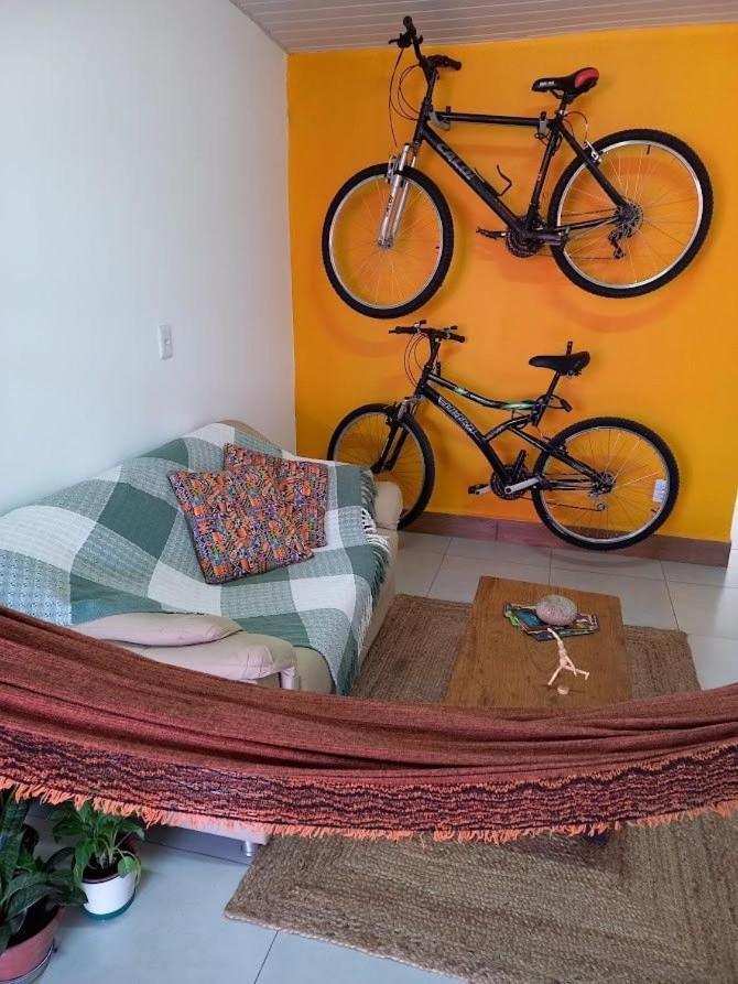Casinha Aconchegante No Centro De Bonito I Tv, Ar-Condicionado, Bicicletas, Rede, Cozinha E Wi-Fi 20Mb Villa Bagian luar foto