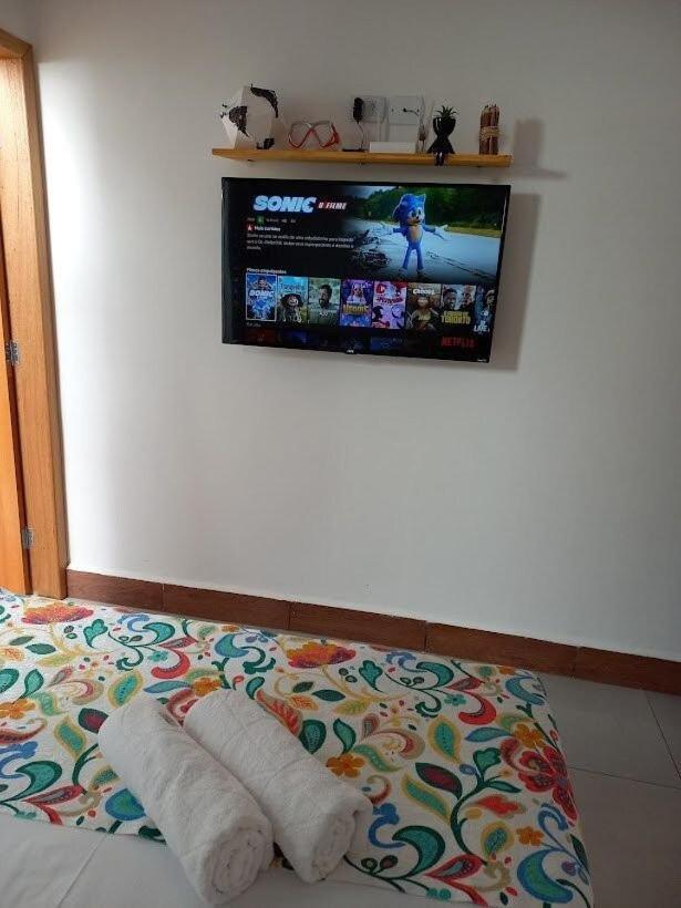 Casinha Aconchegante No Centro De Bonito I Tv, Ar-Condicionado, Bicicletas, Rede, Cozinha E Wi-Fi 20Mb Villa Bagian luar foto